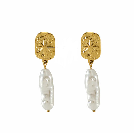 Alaya Earrings