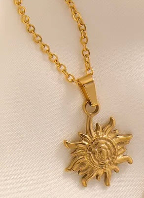 Sun Vintage Necklace